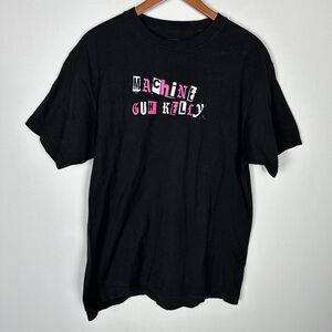 Machine Gun Kelly Black‎ Pink Graphic Tee Adult size Large Short Sleeve Cotton